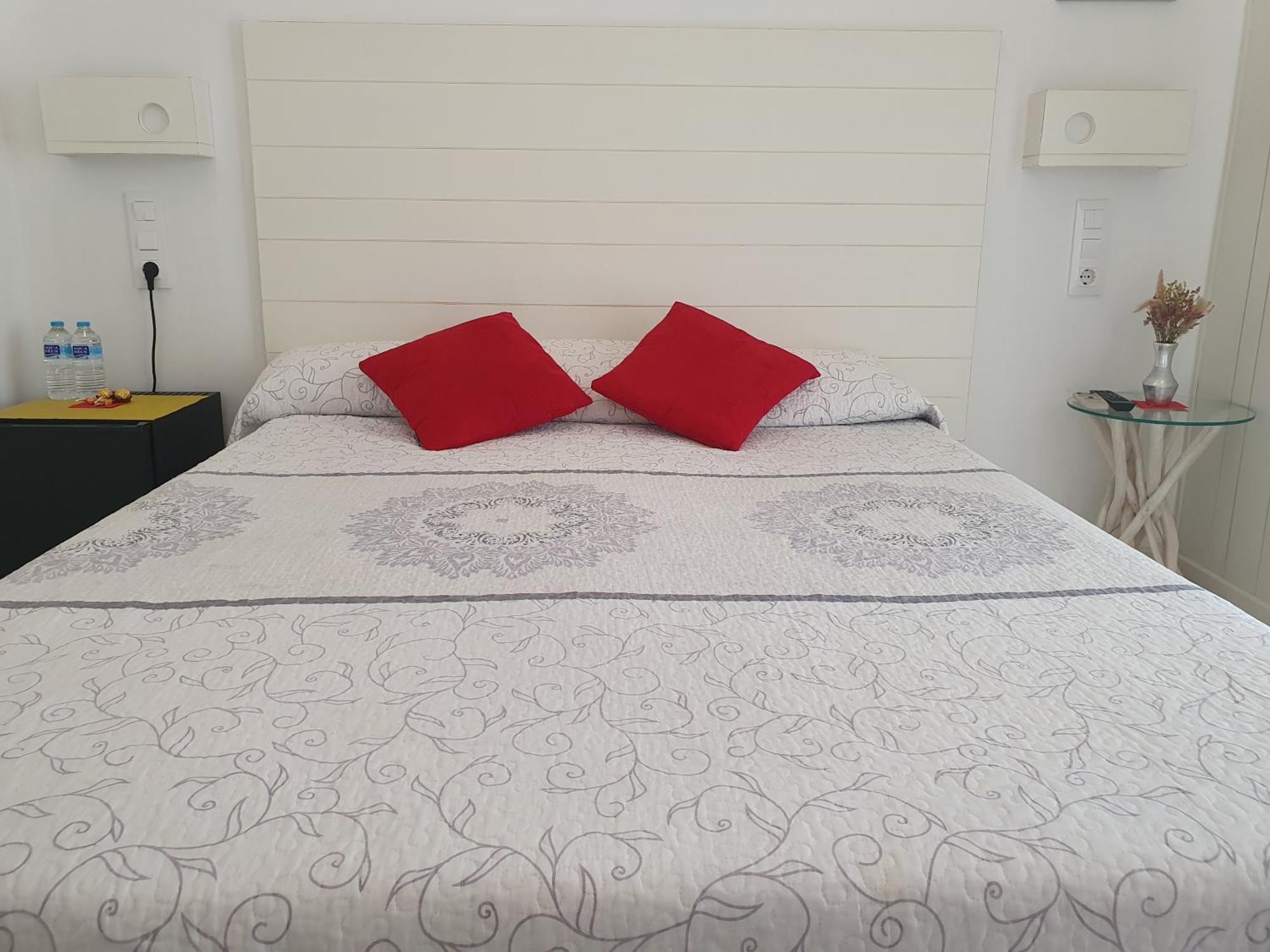 Hostal Mi Campana Denia Exterior foto