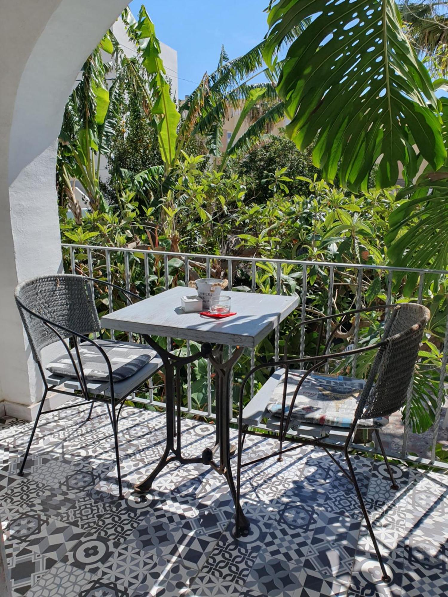 Hostal Mi Campana Denia Exterior foto