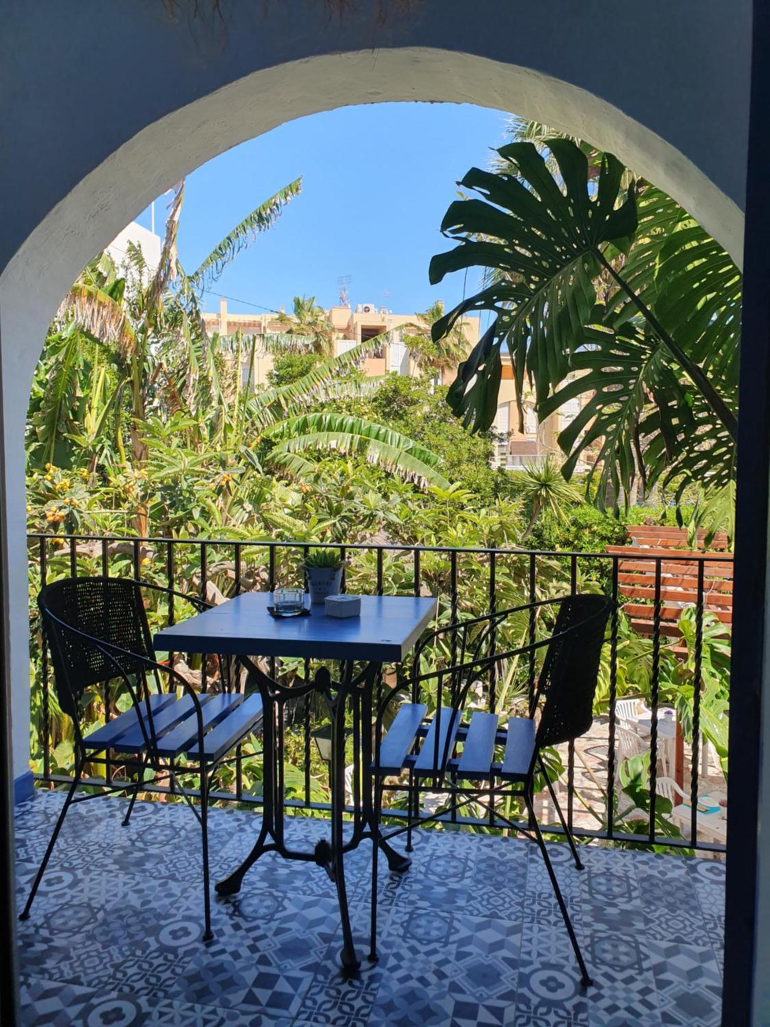 Hostal Mi Campana Denia Exterior foto